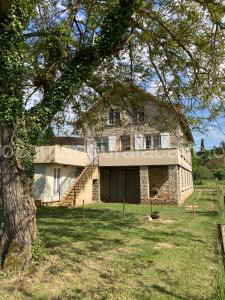 Photo de la Maisons de vacances Gîte Les clés des Champs Côté Jardin à Lacave